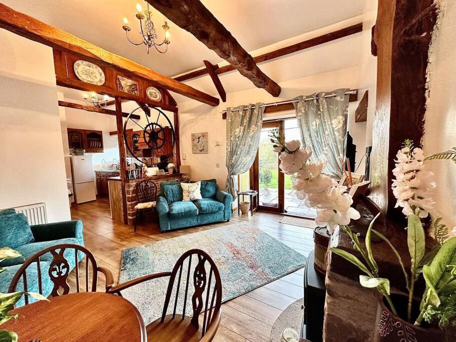 Detached One Level Stone Barn Villa Llangwm-Isaf Exterior photo